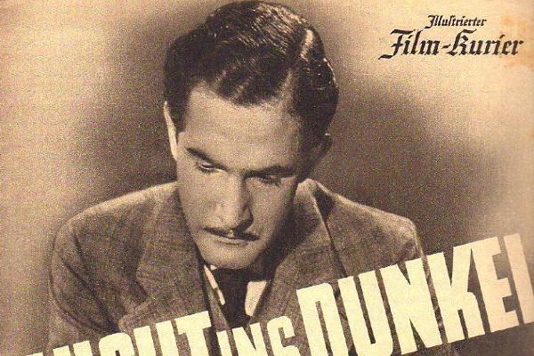 Побег из тьмы  (запрещен военной цензурой союзников)